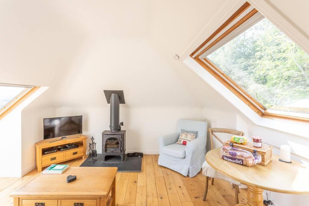 The Mews - A Cottage With A Spectacular Lake View Port Of Menteith Zewnętrze zdjęcie